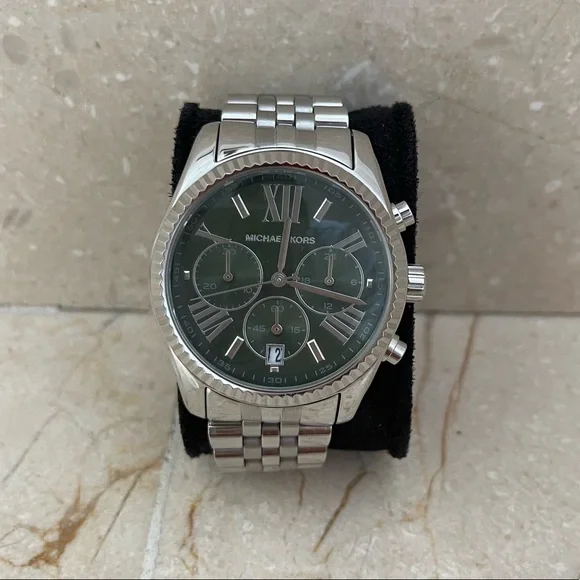 Olive and silver Michael Kors watch for women Buy Michael Kors Layton Chronograph Quartz Green Dial Men main image 4